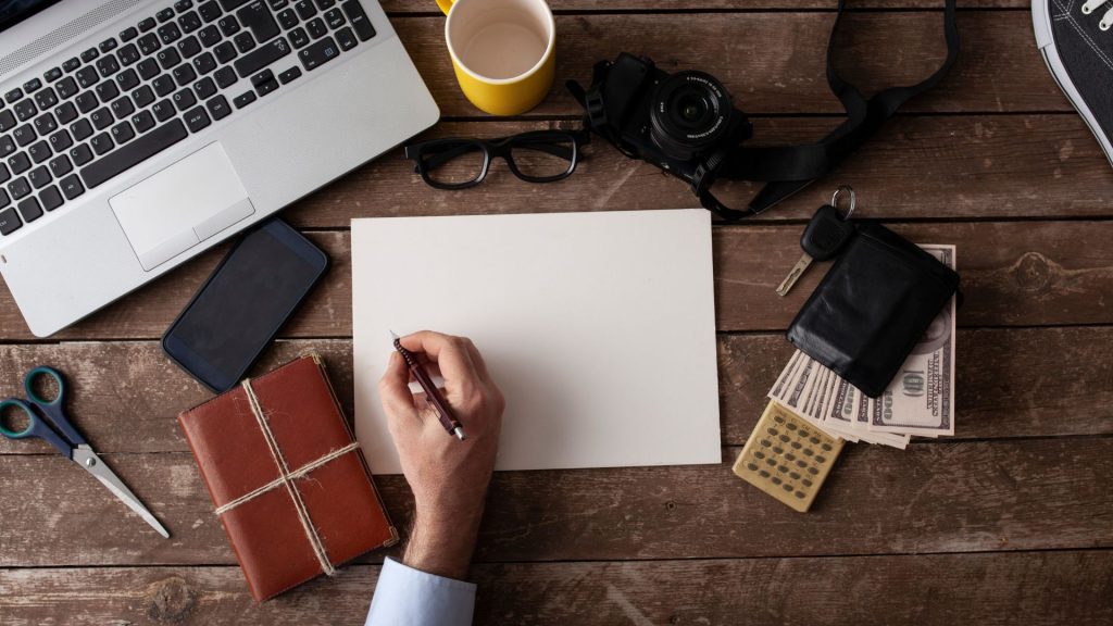 Es importante el trabajo en línea para la economía mundial?